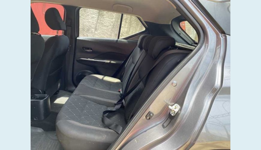 NISSAN KICKS SL 1.6 FLEX AUT. 4P - CINZA - 2018 Foto 10 (Grande)