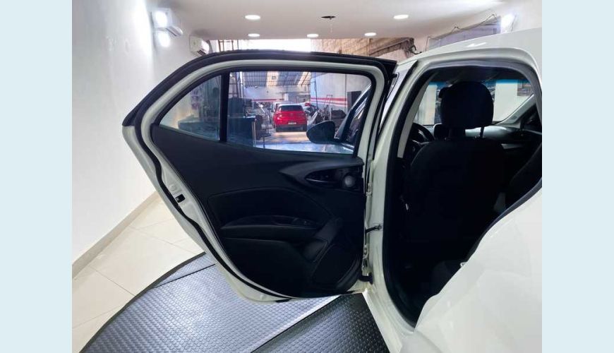 FIAT ARGO DRIVE 1.3 FLEX MANUAL 4P - BRANCO - 2018 Foto 10 (Grande)