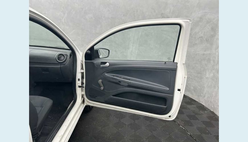 VOLKSWAGEN SAVEIRO STARTLINE CS 1.6 FLEX MANUAL 2P - BRANCO - 2016 Foto 10 (Grande)