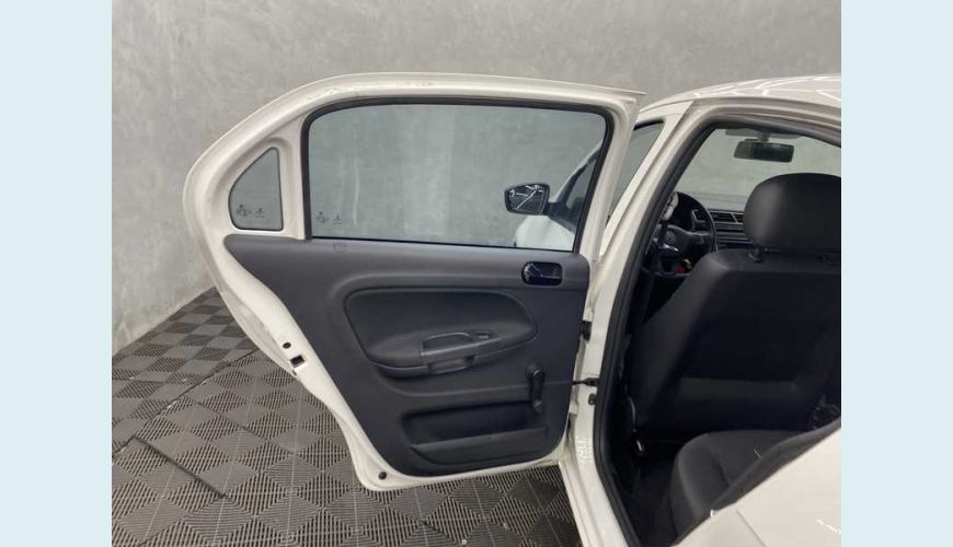 VOLKSWAGEN VOYAGE 1.0 MPI FLEX MANUAL 4P - BRANCO - 2023 Foto 10 (Grande)