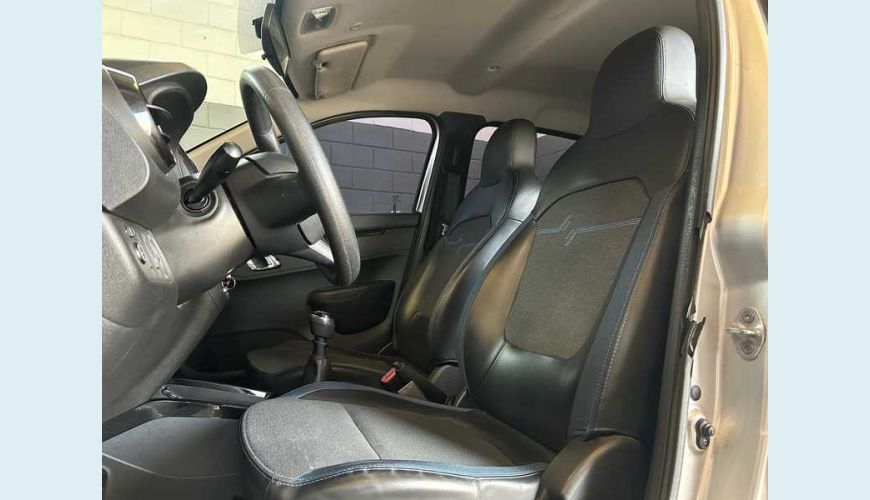 RENAULT KWID INTENSE 1.0 FLEX MANUAL 4P - PRATA - 2025 Foto 10 (Grande)