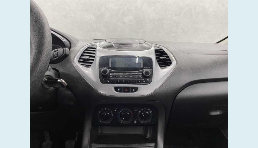 FORD KA SEDAN SE 1.0 FLEX MANUAL 4P - BRANCO - 2019 Foto 10 (Grande)