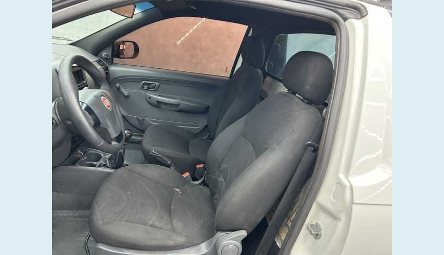 FIAT STRADA HARD WORKING 1.4 FLEX MANUAL 3P - BRANCO - 2020 Foto 10 (Grande)