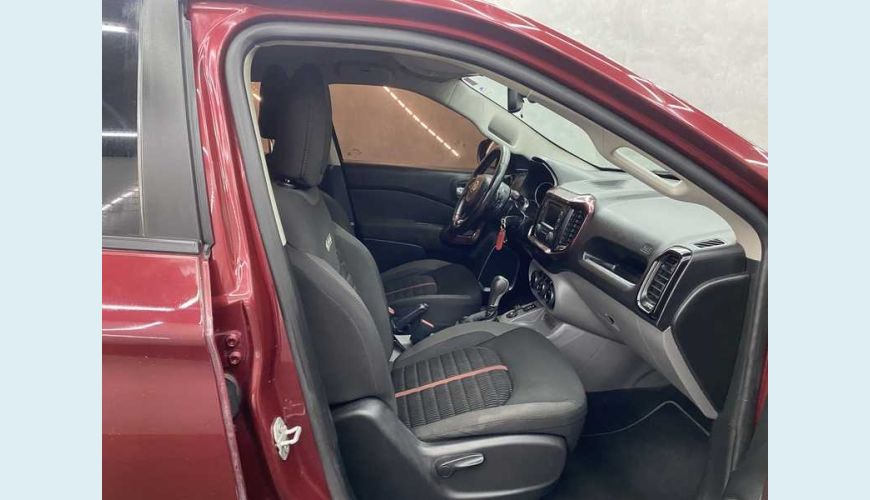 FIAT TORO FREEDOM 1.8 FLEX AUT. 4P - VERMELHO - 2017 Foto 10 (Grande)
