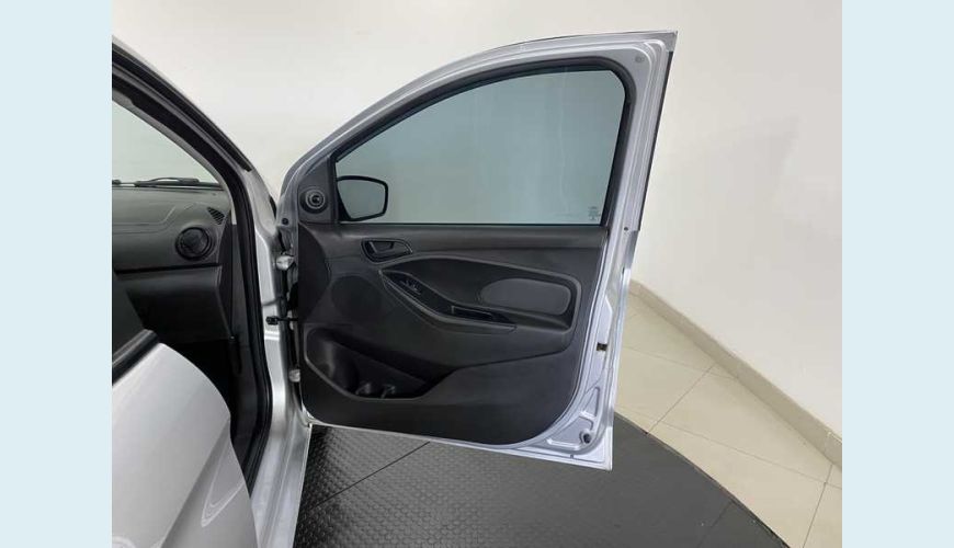 FORD KA SEDAN SE 1.5 12V FLEX MANUAL 4P - PRATA - 2018 Foto 10 (Grande)