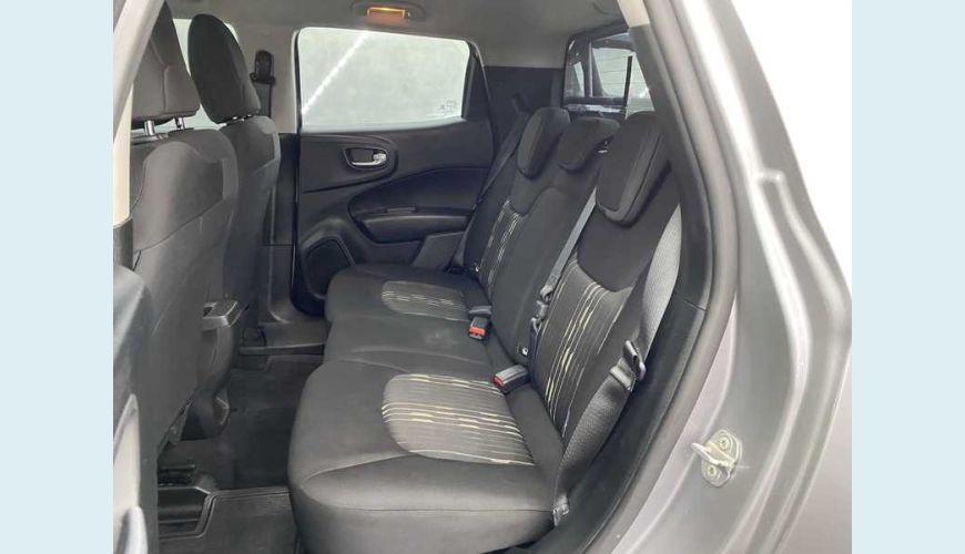 FIAT TORO ENDURANCE 1.8 FLEX AUT. 4P - PRATA - 2021 Foto 10 (Grande)