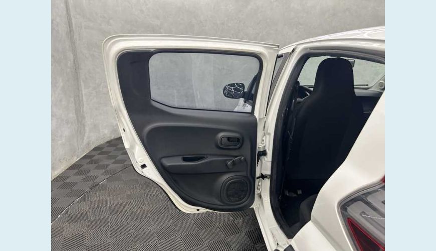 FIAT FIAT MOBI LIKE 1.0 FLEX MANUAL 4P - BRANCO - 2022 Foto 10 (Grande)