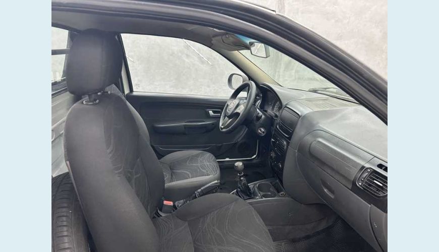 FIAT STRADA WORKING 1.4 FLEX MANUAL 2P - BRANCO - 2016 Foto 10 (Grande)