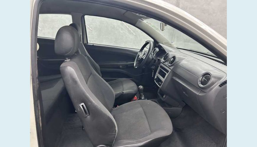 VOLKSWAGEN GOL TEC CITY 1.0 FLEX MANUAL 2P - BRANCO - 2015 Foto 10 (Grande)