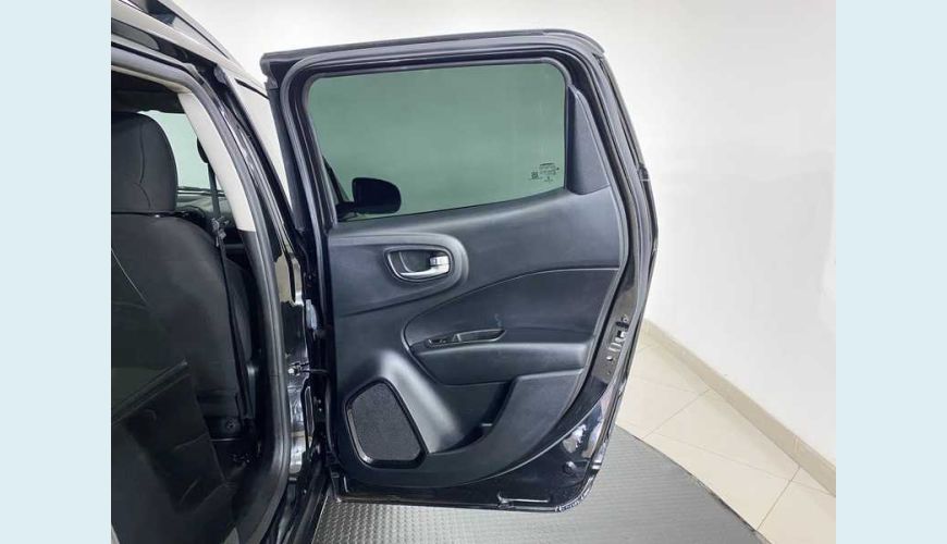 FIAT FIAT TORO FREEDOM 1.8 FLEX AUT. 4P - PRETO - 2017 Foto 10 (Grande)