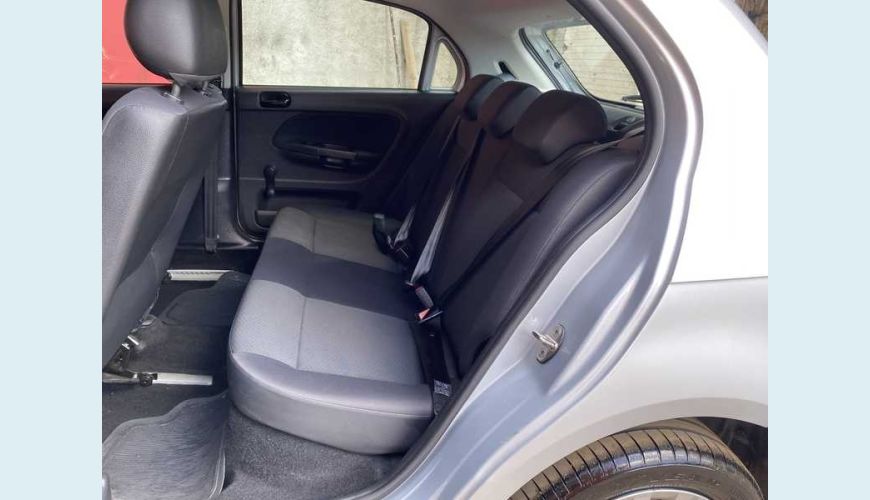 VOLKSWAGEN GOL 1.6 FLEX MANUAL 4P - PRATA - 2021 Foto 10 (Grande)