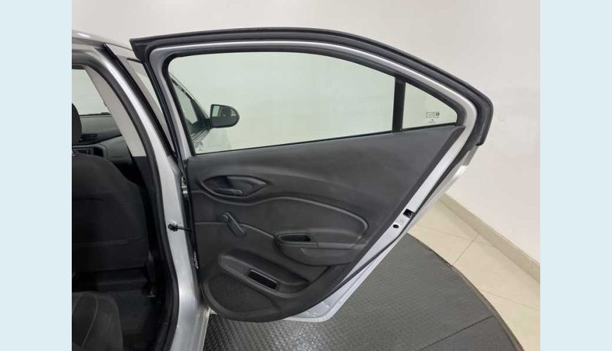 CHEVROLET CHEVROLET PRISMA JOY 1.0 FLEX MANUAL 4P - PRATA - 2019 Foto 10 (Grande)