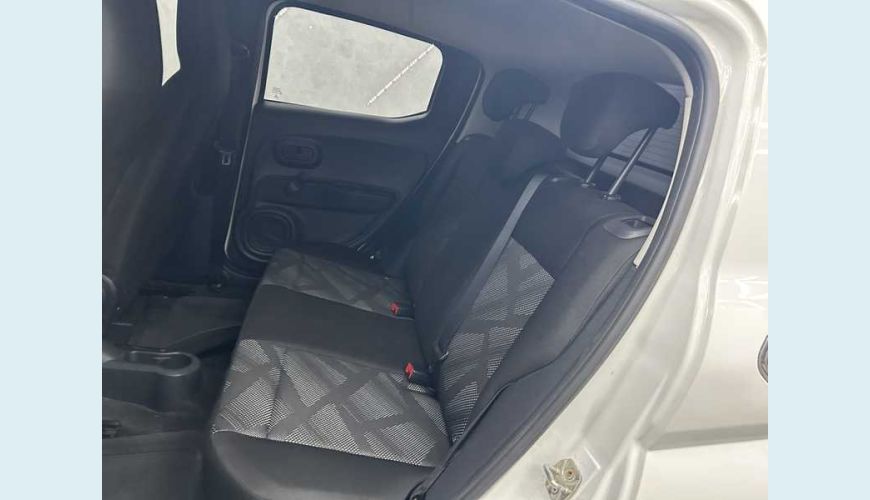FIAT MOBI LIKE 1.0 FLEX MANUAL 4P - BRANCO - 2023 Foto 10 (Grande)