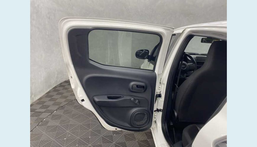 FIAT FIAT MOBI LIKE 1.0 FLEX MANUAL 4P - BRANCO - 2021 Foto 10 (Grande)