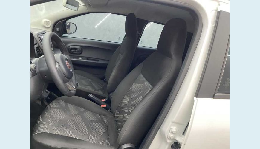 FIAT MOBI LIKE 1.0 FLEX MANUAL 4P - BRANCO - 2021 Foto 10 (Grande)