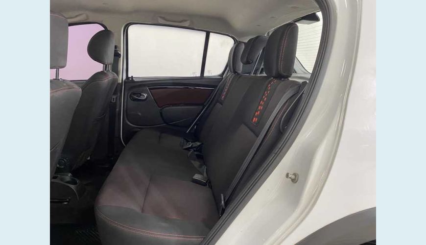 RENAULT SANDERO STEPWAY 1.6 16V FLEX AUT. 4P - BRANCO - 2014 Foto 10 (Grande)