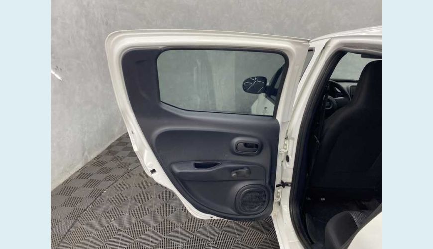 FIAT MOBI EASY 1.0 FLEX MANUAL 4P - BRANCO - 2021 Foto 10 (Grande)