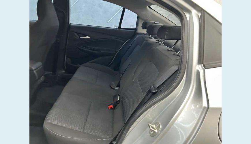 CHEVROLET ONIX PLUS LTZ 1.0 TURBO FLEX AUT. 4P - PRATA - 2023 Foto 10 (Grande)