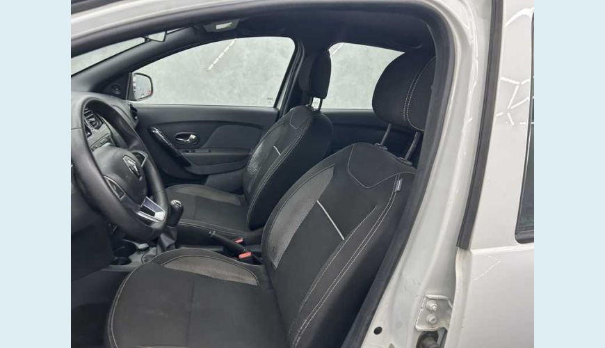 RENAULT LOGAN ZEN 1.6 16V FLEX MANUAL 4P - BRANCO - 2022 Foto 10 (Grande)