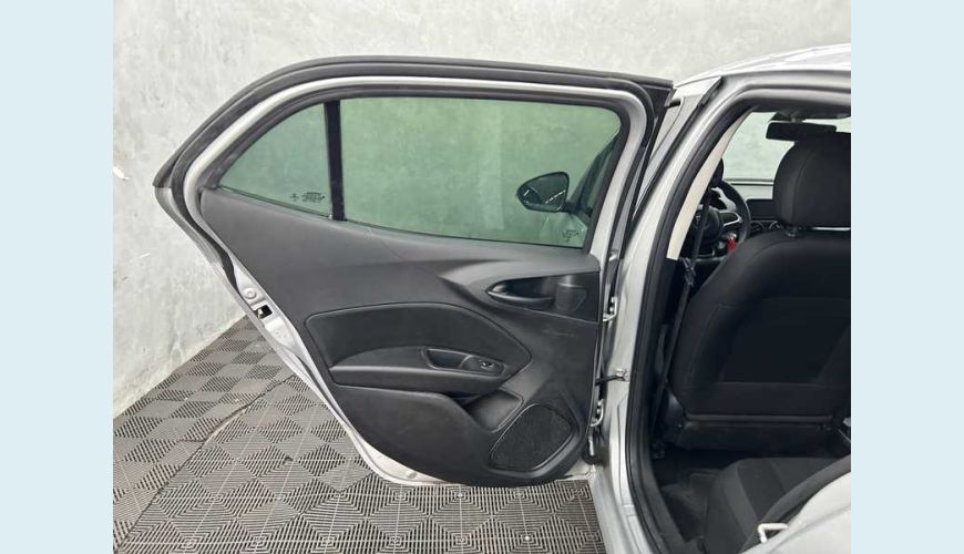 FIAT ARGO 1.0 FLEX MANUAL 4P - PRATA - 2022 Foto 10 (Grande)