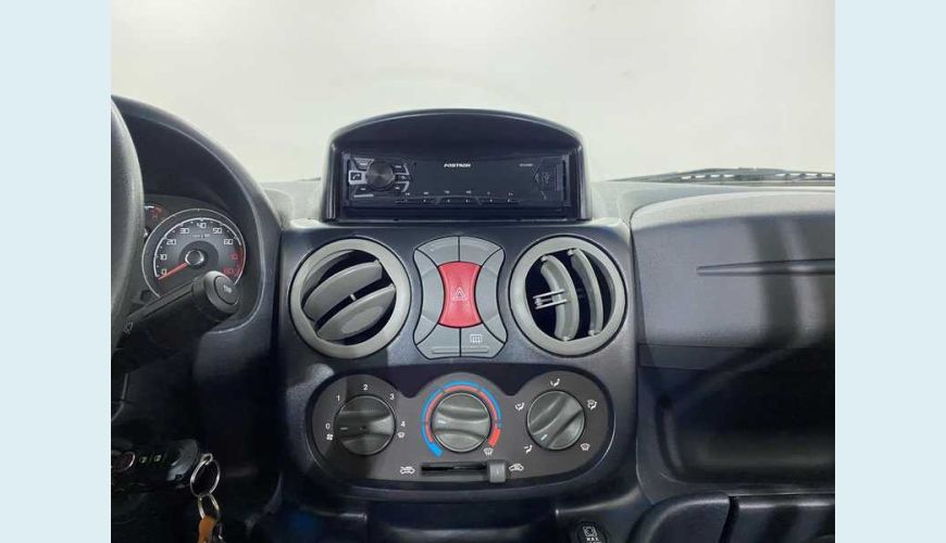 FIAT DOBLO ESSENCE 1.8 16V FLEX MANUAL 4P - PRATA - 2020 Foto 10 (Grande)