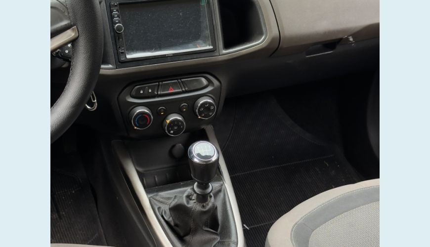 CHEVROLET CHEVROLET PRISMA FLEX MANUAL 4P - PRATA - 2015 Foto 10 (Grande)