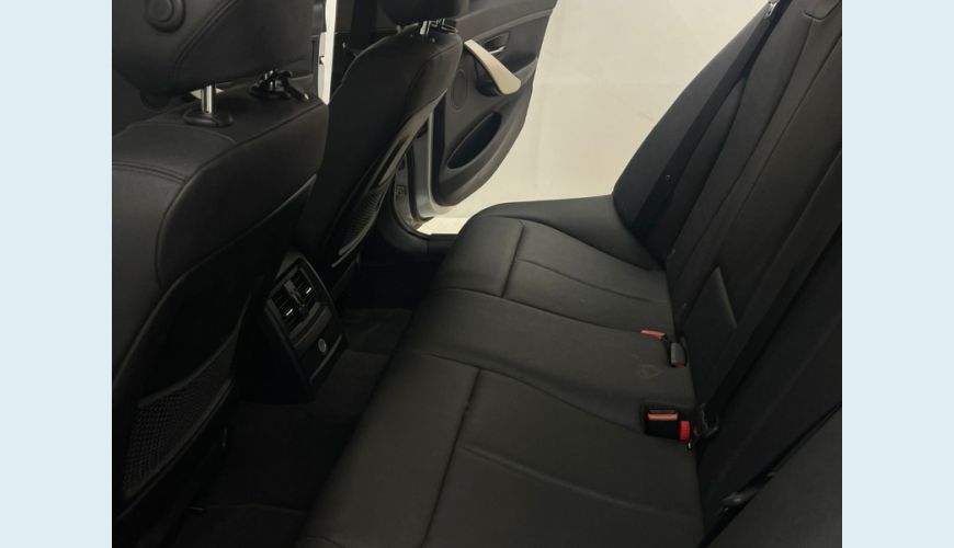 BMW BMW 320IA ACTIVEFLEX 2.0 TURBO FLEX AUT. 4P - PRATA - 2014 Foto 10 (Grande)