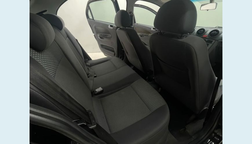 VOLKSWAGEN VOLKSWAGEN GOL COMFORTLINE 1.0 T FLEX 8V MANUAL 4P - PRETO - 2012 Foto 10 (Grande)