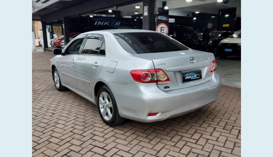 TOYOTA COROLLA - PRATA - 2013 Foto 10 (Grande)