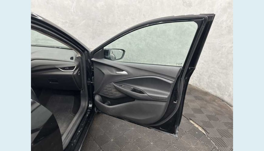 CHEVROLET ONIX PLUS LT 1.0 - PRETO - 2024 Foto 10 (Grande)