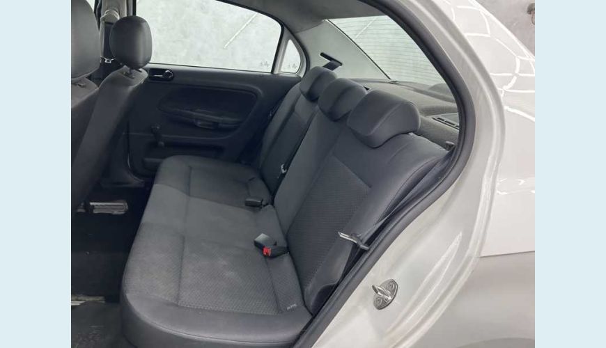 VOLKSWAGEN VOYAGE 1.0 MPI (FLEX) - BRANCO - 2023 Foto 10 (Grande)