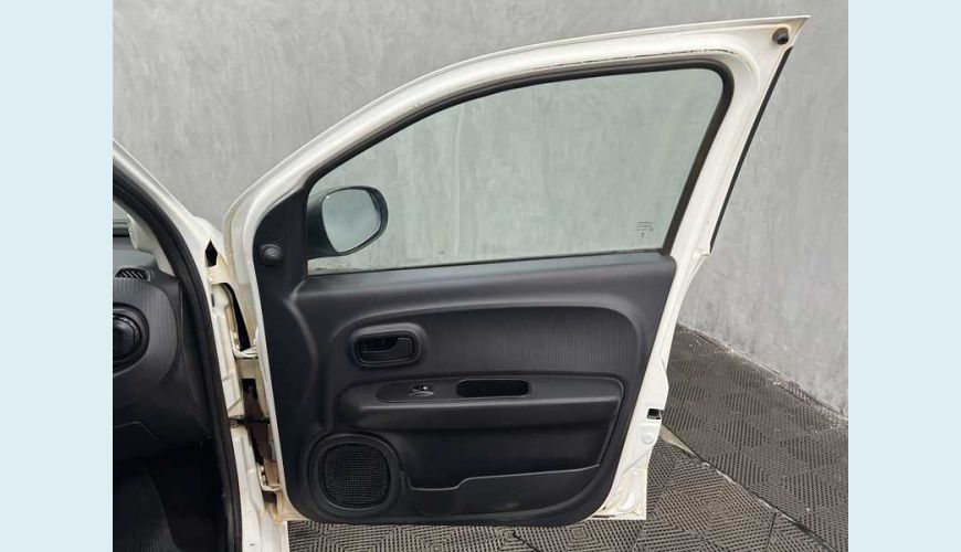 FIAT MOBI LIKE 1.0 - BRANCO - 2024 Foto 10 (Grande)