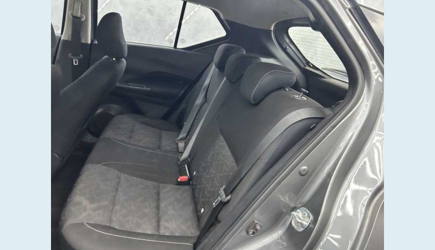 NISSAN KICKS ACTIVE 1.6 (FLEX) - PRATA - 2024 Foto 10 (Grande)