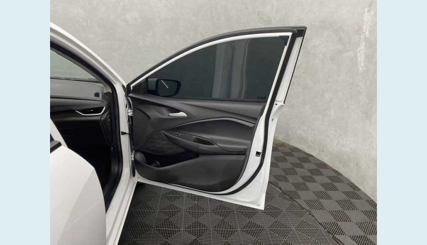 CHEVROLET ONIX LT 1.0 TURBO - BRANCO - 2023 Foto 10 (Grande)