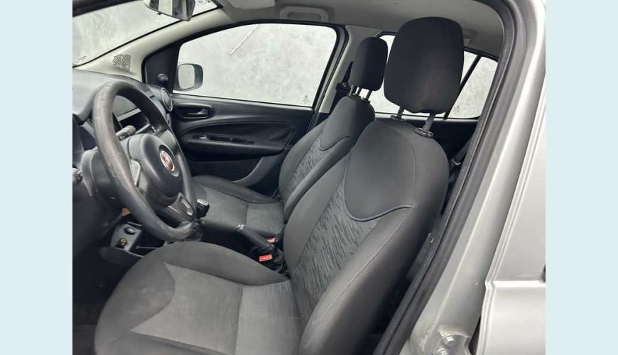 FIAT UNO ATTRACTIVE 1.0 8V (FLEX) 4P - PRATA - 2020 Foto 10 (Grande)