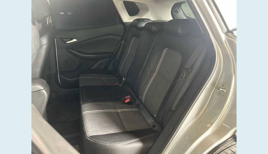 CHEVROLET TRACKER LTZ 1.0 TURBO (AUT.) - PRATA - 2023 Foto 10 (Grande)