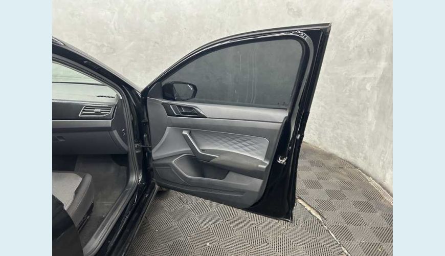 VOLKSWAGEN POLO COMFORTLINE (AUT) (FLEX) - PRETO - 2024 Foto 10 (Grande)
