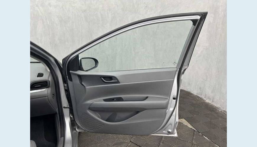 HYUNDAI HB 20S COMFORT PLUS 1.0 - PRATA - 2025 Foto 10 (Grande)