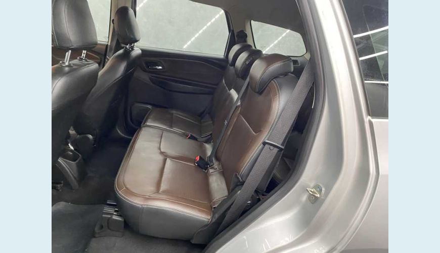 CHEVROLET SPIN PREMIER 7S 1.8 (AUT) (FLEX) - PRATA - 2022 Foto 10 (Grande)