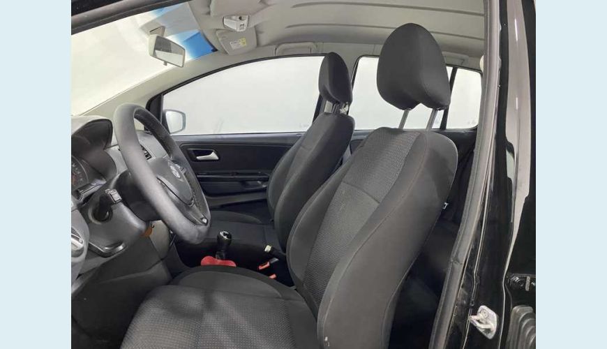 VOLKSWAGEN FOX 1.6 MSI CONNECT I-MOTION (FLEX) - PRETO - 2019 Foto 10 (Grande)