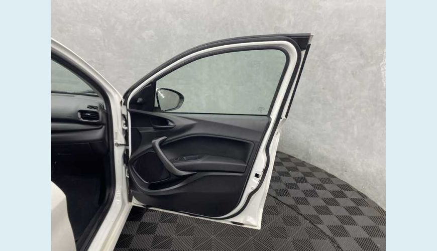 FIAT CRONOS DRIVE 1.0 (FLEX) MT - BRANCO - 2023 Foto 10 (Grande)