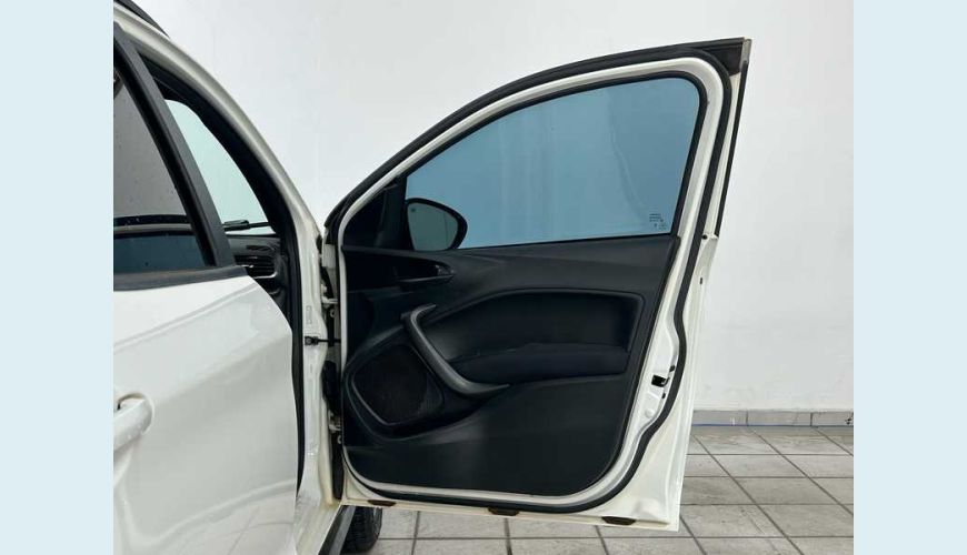 FIAT ARGO TREKKING 1.3 - BRANCO - 2024 Foto 10 (Grande)