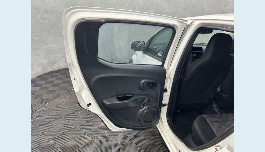 FIAT MOBI LIKE 1.0 (FLEX) - BRANCO - 2023 Foto 10 (Grande)
