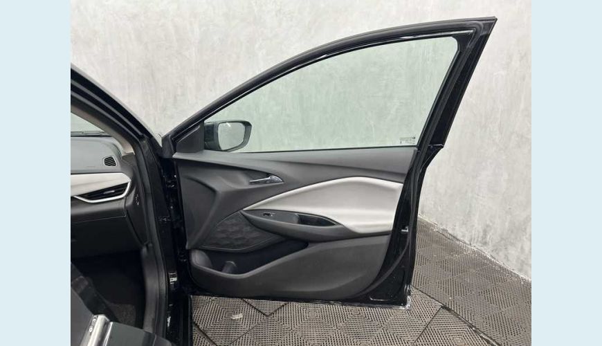 CHEVROLET ONIX HATCH PREM. 1.0 12V TB FLEX 5P AUT. - PRETO - 2025 Foto 10 (Grande)