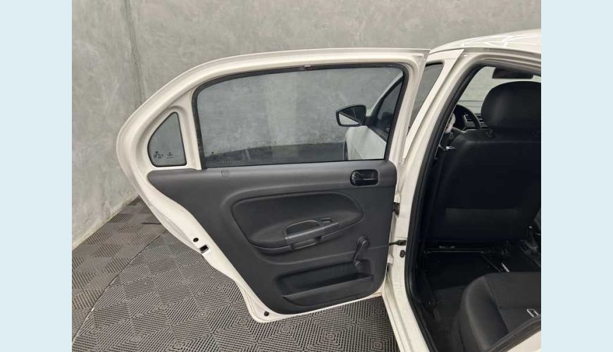 VOLKSWAGEN VOYAGE 1.0 MPI (FLEX) - BRANCO - 2023 Foto 10 (Grande)