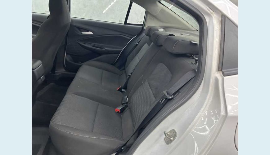 CHEVROLET ONIX PLUS LTZ 1.0 TURBO (AUT.) - BRANCO - 2023 Foto 10 (Grande)