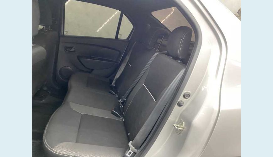 RENAULT LOGAN ZEN 1.0 12V SCE (FLEX) - PRATA - 2022 Foto 10 (Grande)