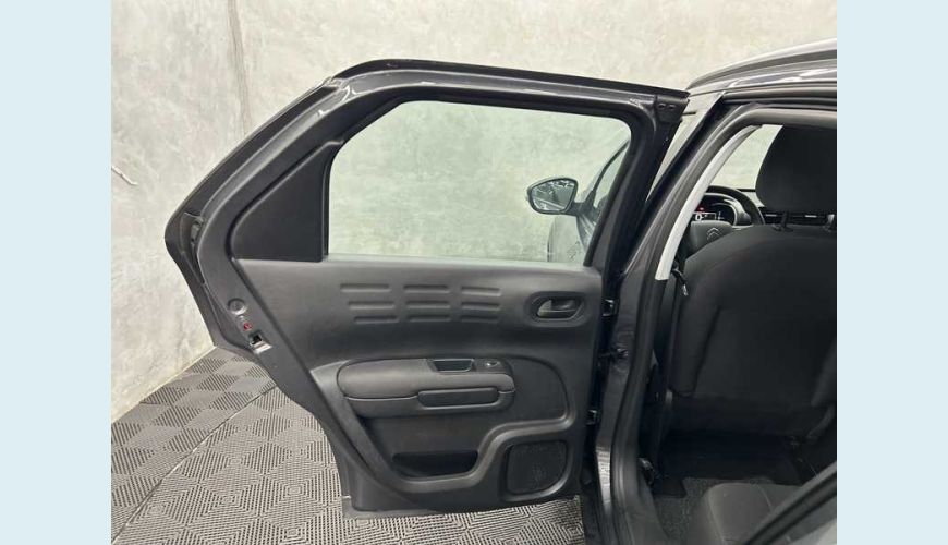 CITROËN C4 CACTUS 1.6 FEEL (AUT) (FLEX) - CINZA - 2022 Foto 10 (Grande)