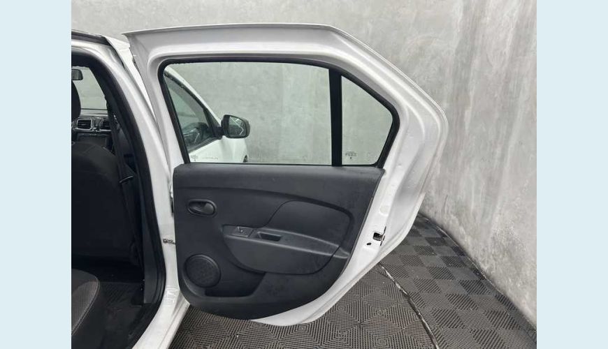 RENAULT LOGAN ZEN 1.0 - BRANCO - 2025 Foto 10 (Grande)