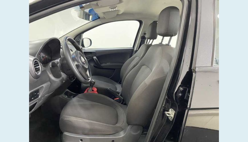 FIAT GRAND SIENA ATTRACTIVE 1.0 (FLEX) - PRETO - 2021 Foto 10 (Grande)